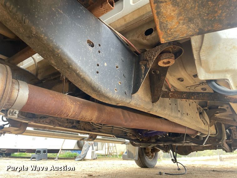 image for item MS9677 2012 Dodge Ram 5500HD  Crew Cab truck cab and chassis