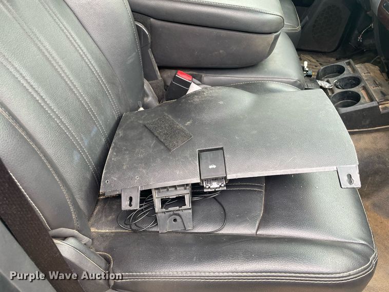 image for item MS9677 2012 Dodge Ram 5500HD  Crew Cab truck cab and chassis