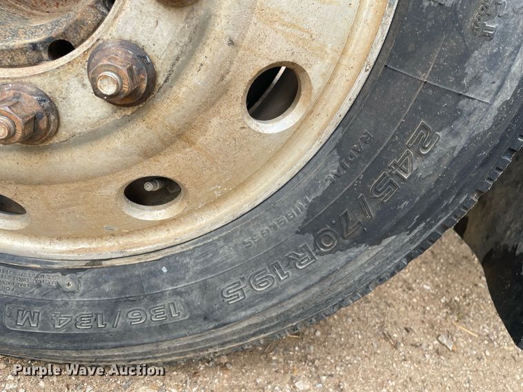 image for item MS9677 2012 Dodge Ram 5500HD  Crew Cab truck cab and chassis