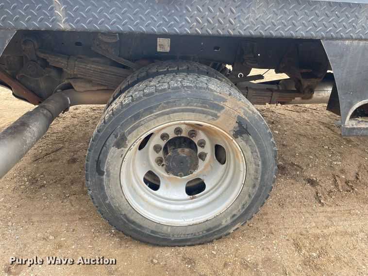 image for item MS9677 2012 Dodge Ram 5500HD  Crew Cab truck cab and chassis