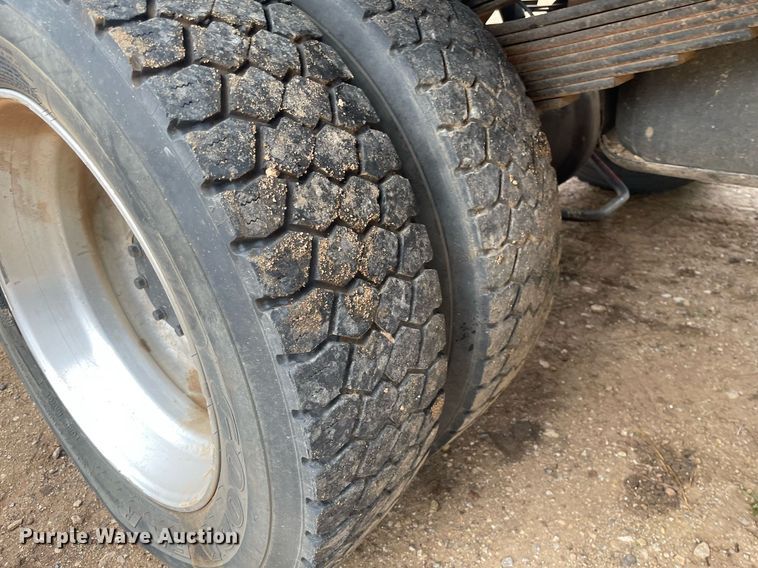 image for item MS9677 2012 Dodge Ram 5500HD  Crew Cab truck cab and chassis