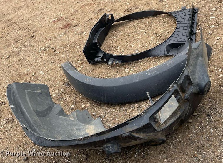 image for item MS9677 2012 Dodge Ram 5500HD  Crew Cab truck cab and chassis