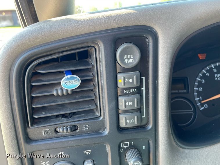 image for item MS9700 2002 Chevrolet Tahoe  SUV