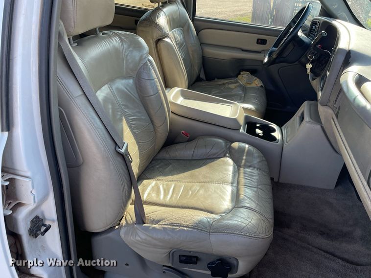 image for item MS9700 2002 Chevrolet Tahoe  SUV