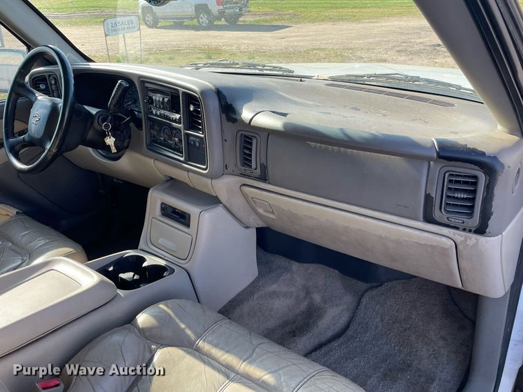 image for item MS9700 2002 Chevrolet Tahoe  SUV