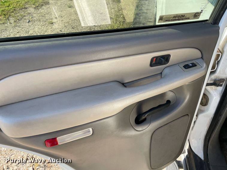 image for item MS9700 2002 Chevrolet Tahoe  SUV