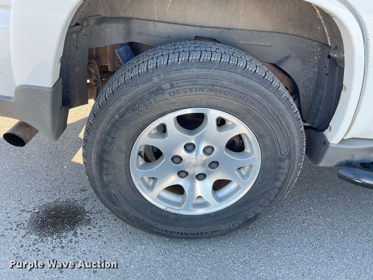 image for item MS9700 2002 Chevrolet Tahoe  SUV