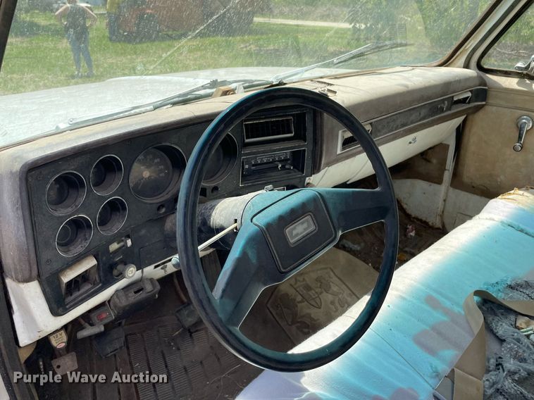 image for item MS9754 1982 Chevrolet C30  Crew Cab flatbed pickup truck