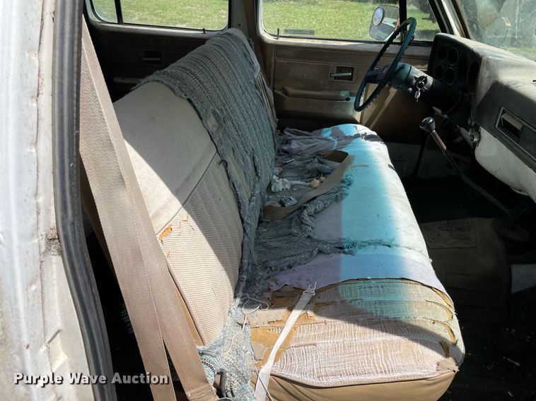 image for item MS9754 1982 Chevrolet C30  Crew Cab flatbed pickup truck