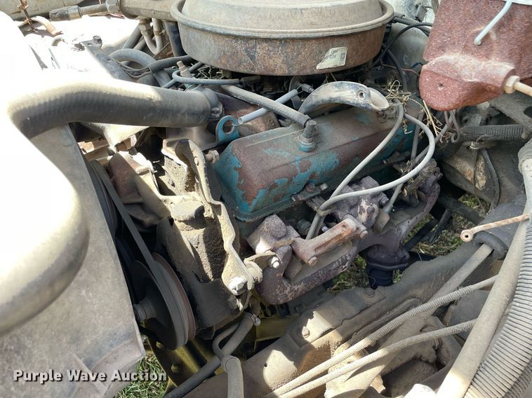 image for item MS9754 1982 Chevrolet C30  Crew Cab flatbed pickup truck