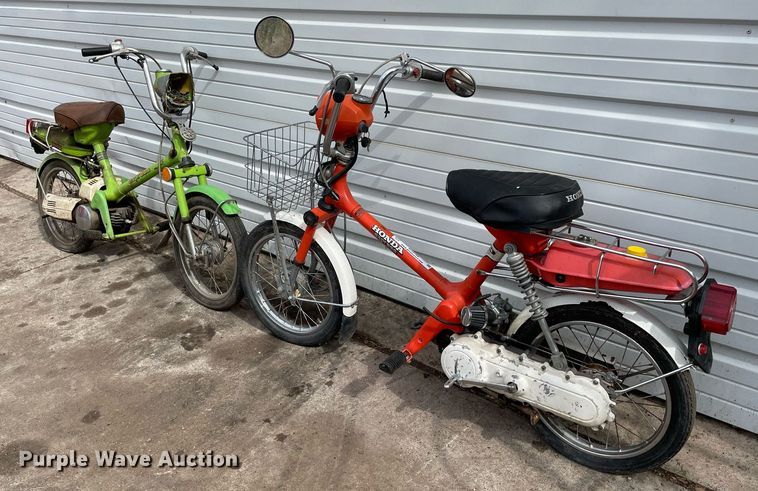 image for item MS9769 (2) 1979 Honda Express bicycles