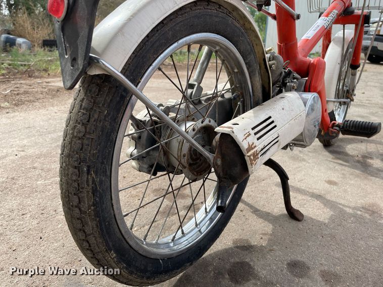 image for item MS9769 (2) 1979 Honda Express bicycles