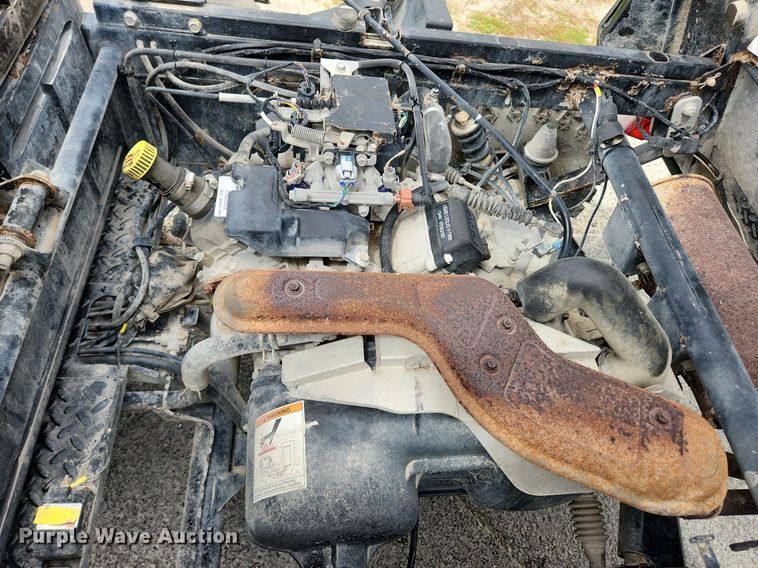 image for item MW9760 2017 Kawasaki Mule 4010  utility vehicle