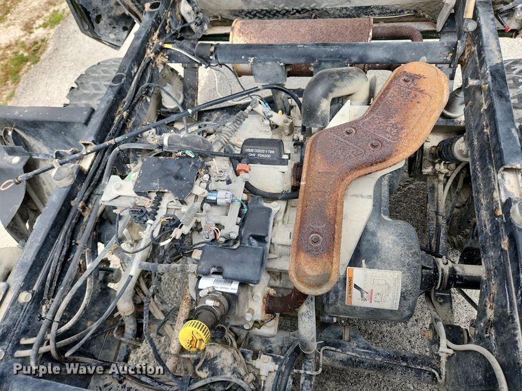 image for item MW9760 2017 Kawasaki Mule 4010  utility vehicle