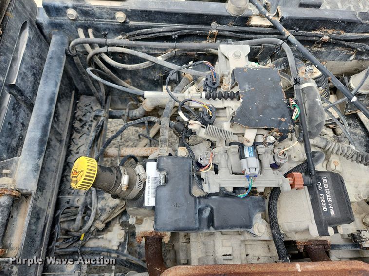 image for item MW9760 2017 Kawasaki Mule 4010  utility vehicle