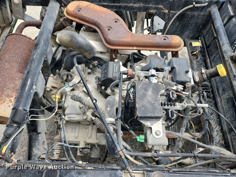 image for item MW9760 2017 Kawasaki Mule 4010  utility vehicle