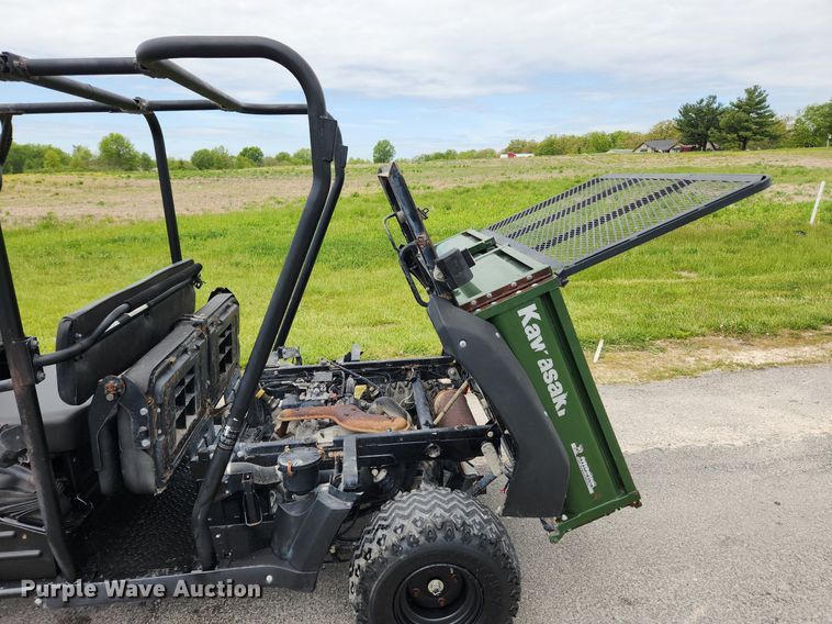 image for item MW9760 2017 Kawasaki Mule 4010  utility vehicle