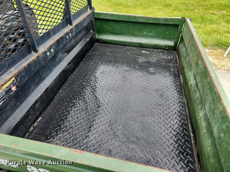 image for item MW9760 2017 Kawasaki Mule 4010  utility vehicle