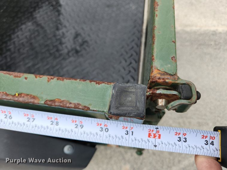 image for item MW9760 2017 Kawasaki Mule 4010  utility vehicle