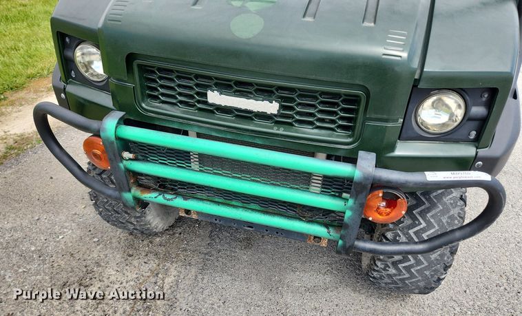 image for item MW9760 2017 Kawasaki Mule 4010  utility vehicle