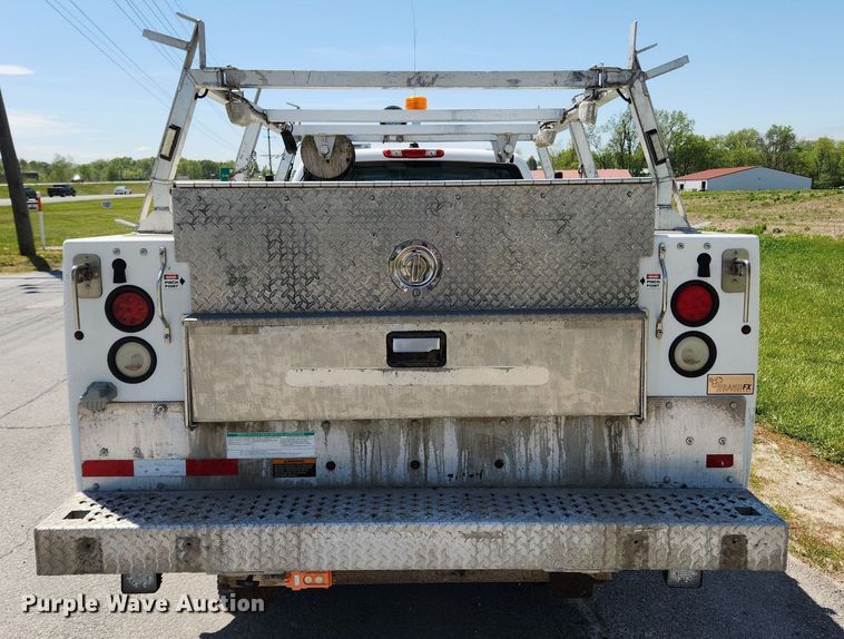 image for item MW9765 2009 Chevrolet Silverado 3500HD  Ext. Cab utility bed pickup truck