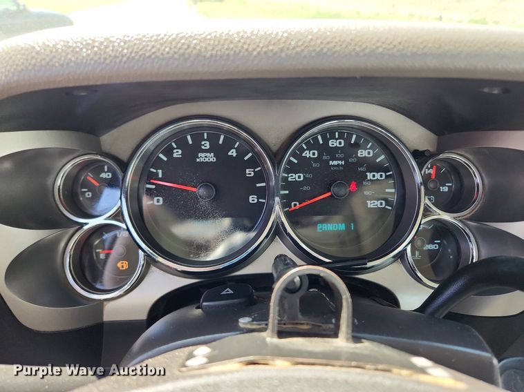 image for item MW9765 2009 Chevrolet Silverado 3500HD  Ext. Cab utility bed pickup truck