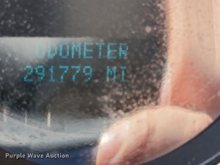 image for item MW9765 2009 Chevrolet Silverado 3500HD  Ext. Cab utility bed pickup truck