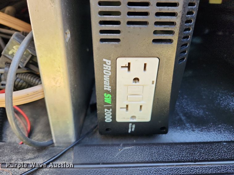 image for item MW9765 2009 Chevrolet Silverado 3500HD  Ext. Cab utility bed pickup truck