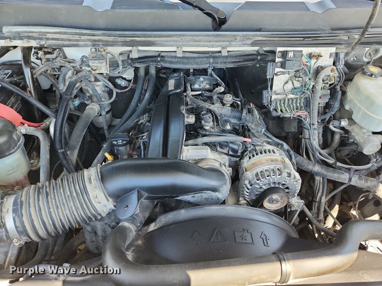 image for item MW9765 2009 Chevrolet Silverado 3500HD  Ext. Cab utility bed pickup truck