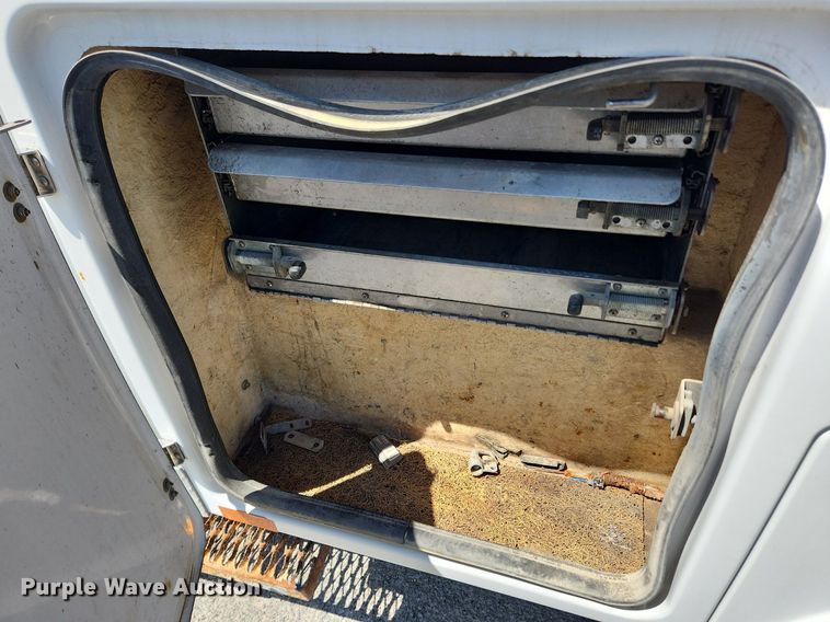 image for item MW9765 2009 Chevrolet Silverado 3500HD  Ext. Cab utility bed pickup truck