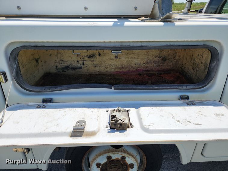 image for item MW9765 2009 Chevrolet Silverado 3500HD  Ext. Cab utility bed pickup truck