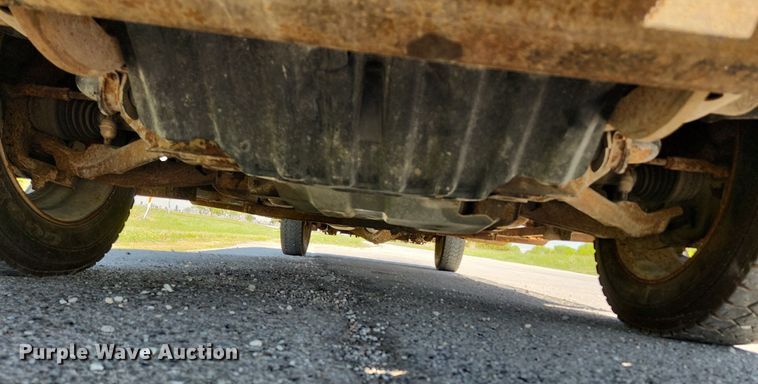 image for item MW9765 2009 Chevrolet Silverado 3500HD  Ext. Cab utility bed pickup truck