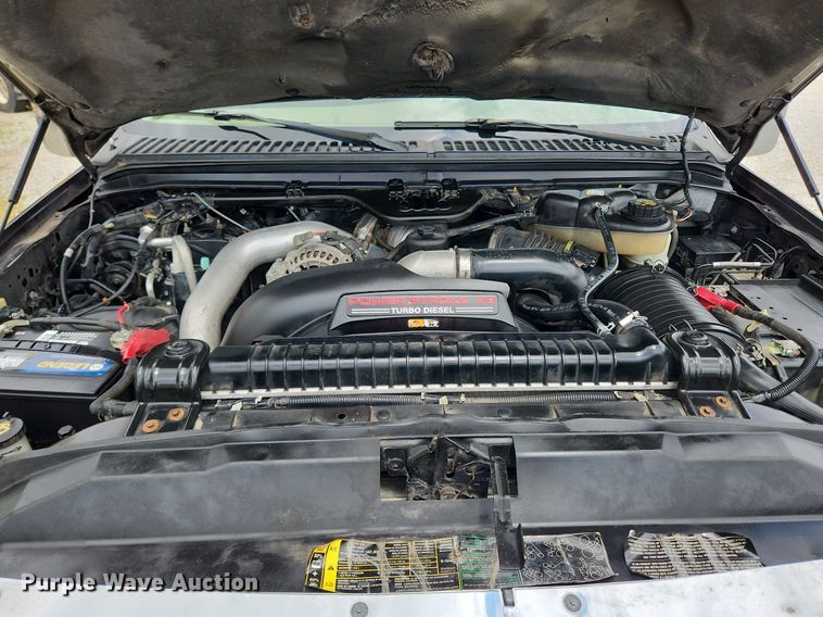 image for item MW9767 2005 Ford F250 Super Duty Lariat  Crew Cab pickup truck