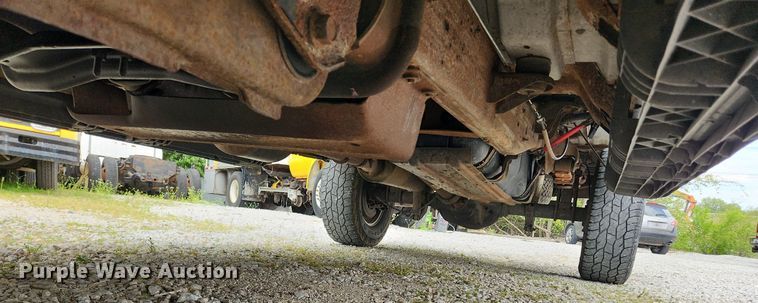 image for item MW9767 2005 Ford F250 Super Duty Lariat  Crew Cab pickup truck