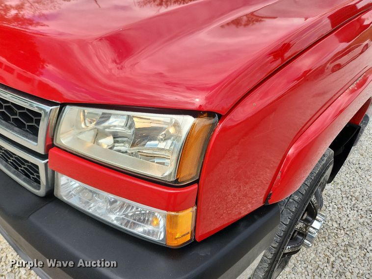 image for item MW9769 2007 Chevrolet Silverado 3500HD LT  Crew Cab pickup truck