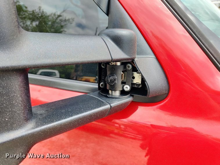 image for item MW9769 2007 Chevrolet Silverado 3500HD LT  Crew Cab pickup truck