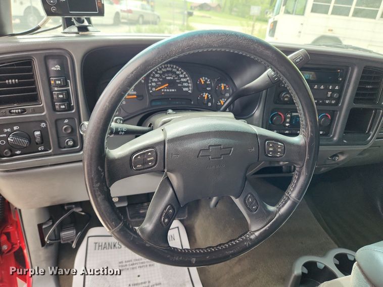 image for item MW9769 2007 Chevrolet Silverado 3500HD LT  Crew Cab pickup truck