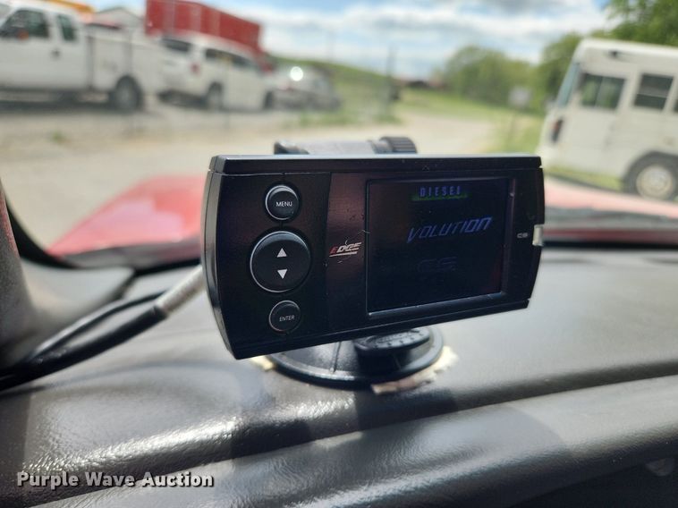 image for item MW9769 2007 Chevrolet Silverado 3500HD LT  Crew Cab pickup truck