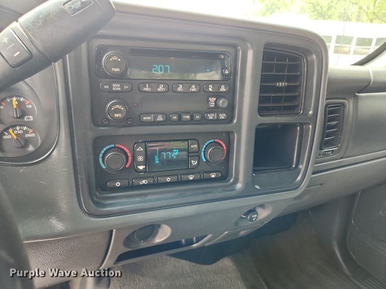 image for item MW9769 2007 Chevrolet Silverado 3500HD LT  Crew Cab pickup truck