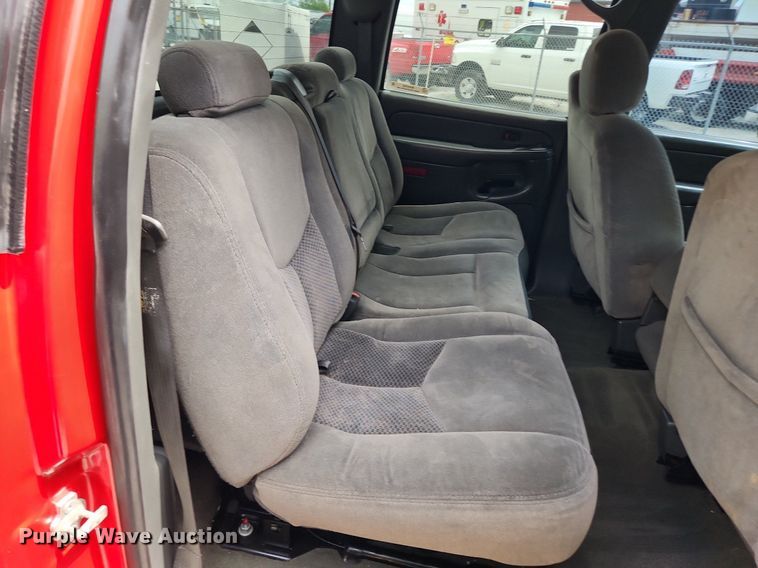 image for item MW9769 2007 Chevrolet Silverado 3500HD LT  Crew Cab pickup truck