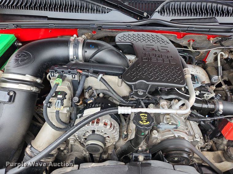 image for item MW9769 2007 Chevrolet Silverado 3500HD LT  Crew Cab pickup truck