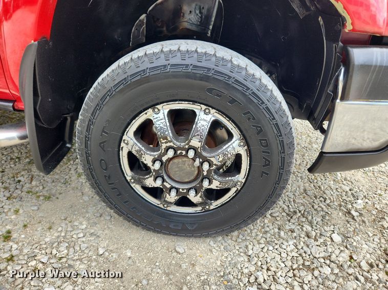 image for item MW9769 2007 Chevrolet Silverado 3500HD LT  Crew Cab pickup truck