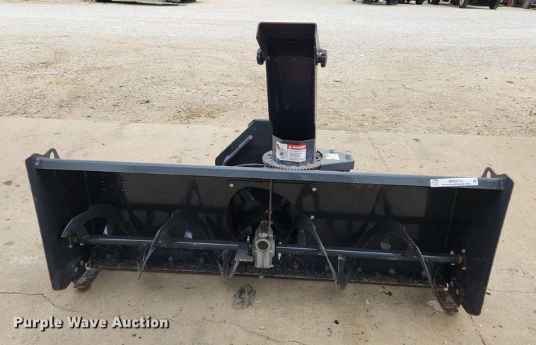 image for item MW9774 2013 Bobcat FMSB62  snow blower