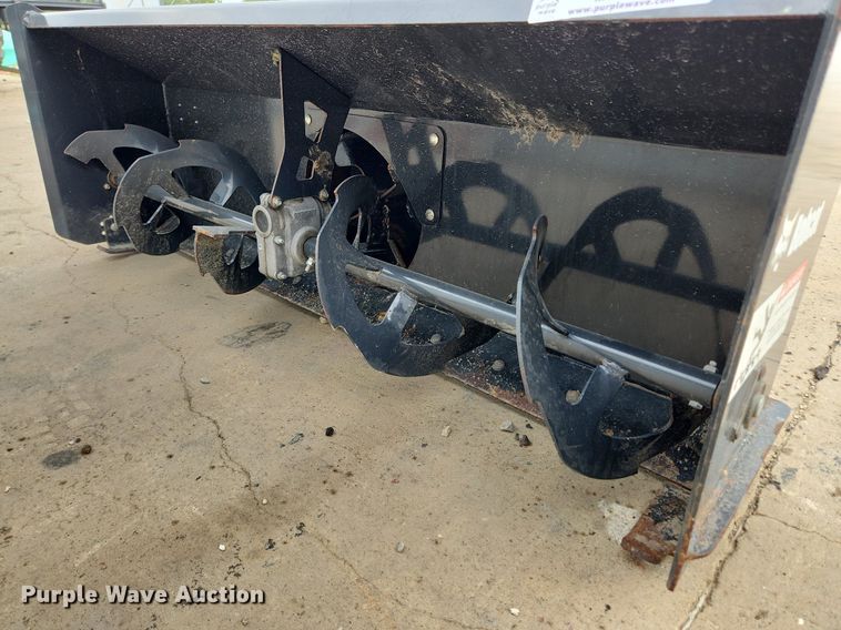 image for item MW9774 2013 Bobcat FMSB62  snow blower