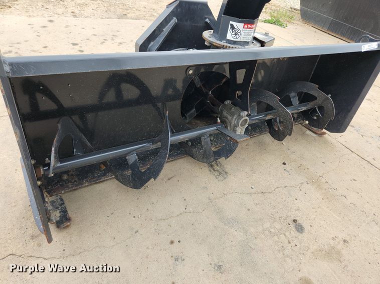 image for item MW9774 2013 Bobcat FMSB62  snow blower