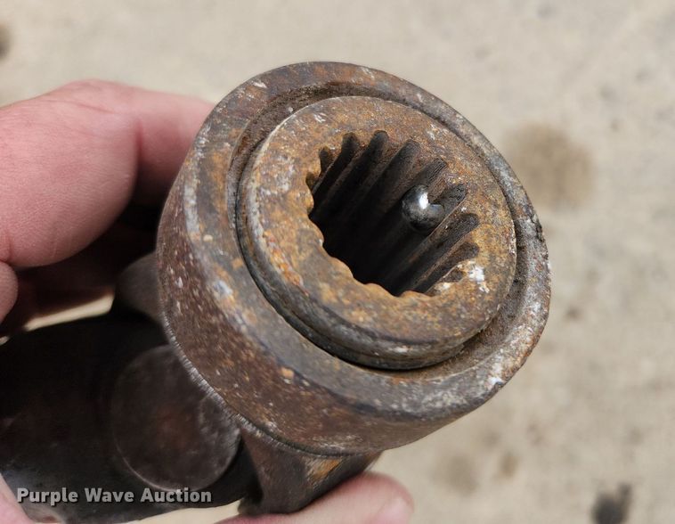 image for item MW9774 2013 Bobcat FMSB62  snow blower