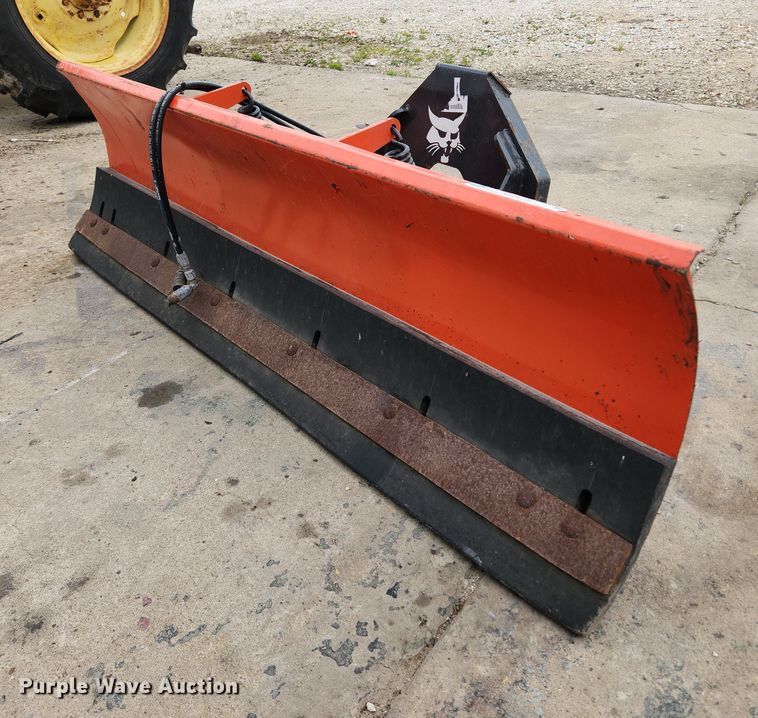 image for item MW9775 2013 Bobcat FMSB69  snow plow