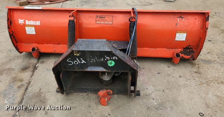 image for item MW9775 2013 Bobcat FMSB69  snow plow