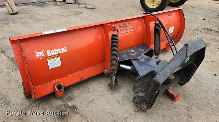 image for item MW9775 2013 Bobcat FMSB69  snow plow