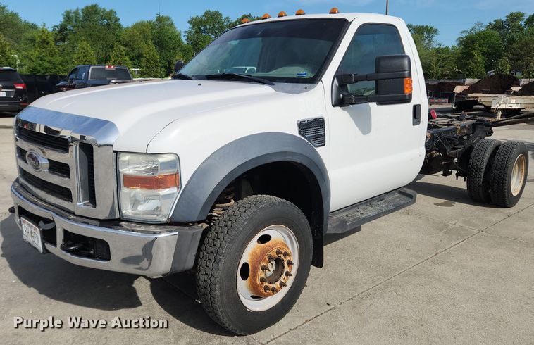 image for item MW9776 2008 Ford F550 Super Duty XLT  truck cab and chassis